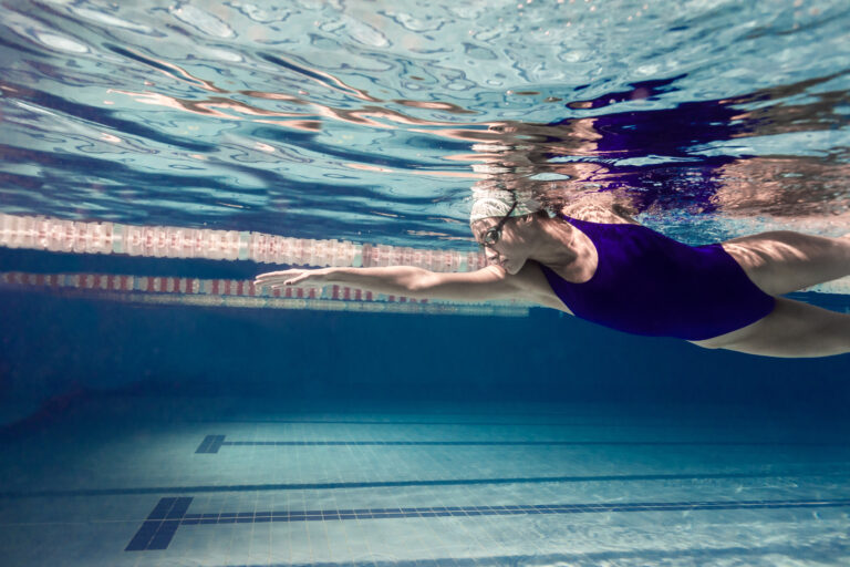 underwater picture of young female swimmer exercis 2024 11 19 02 35 43 utc